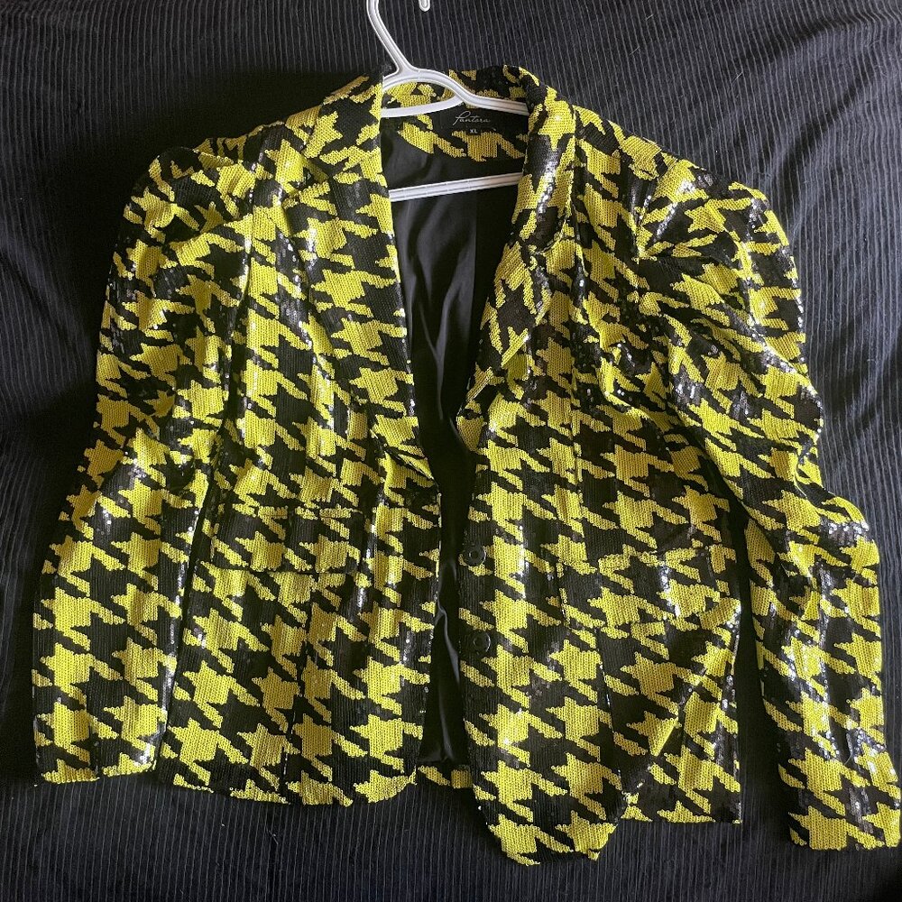 Beautiful Funky Houndstooth Pantora Jacket Making the Cut Winner sequins